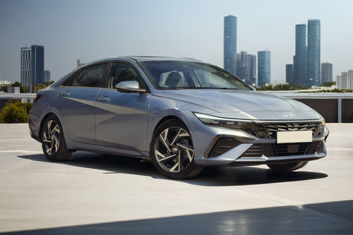 Hyundai Elantra — תמונה 1
